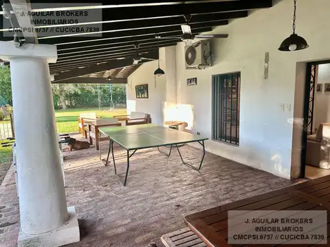 Casa 4 ambientes con 2 baños