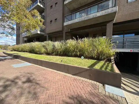 Local en Alquiler en Nordelta Bahía Grande, USD 700