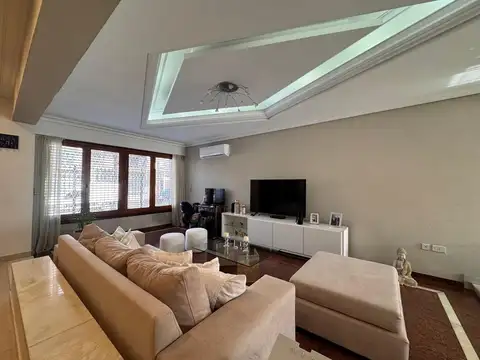 CASA 5 AMB HECHA A NUEVO CON EXCTE CALIDAD- PILETA