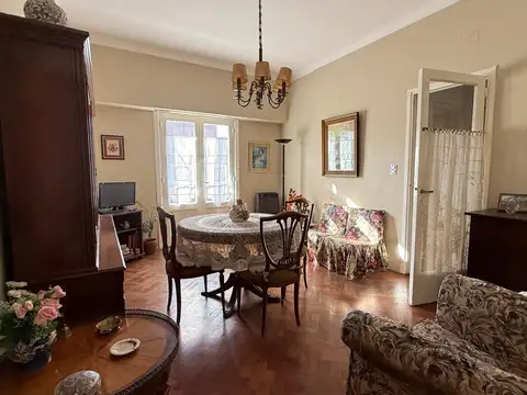 Depto Tipo Casa en Venta de 4 ambientes