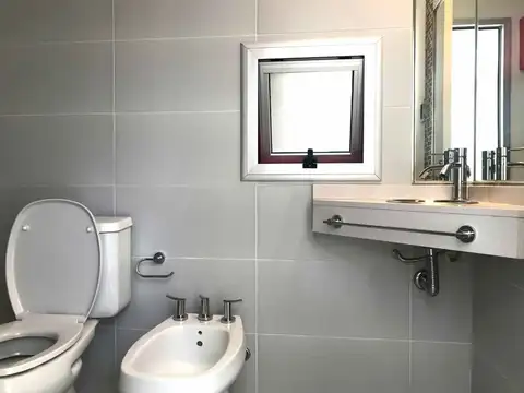 PROPIEDAD EN ALQUILER - IDEAL CONSULTORIO/CLINICA