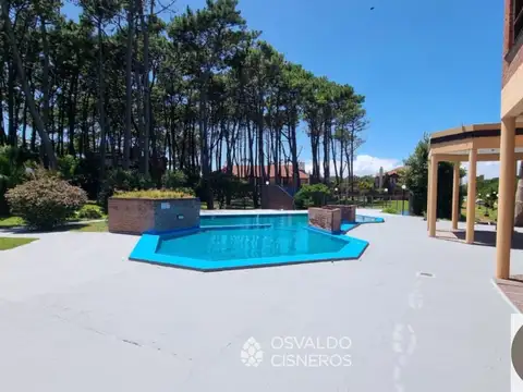 calle 42 y mar Azul 100