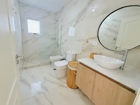 Casa en Alquiler en Los Palenques, USD 1.700