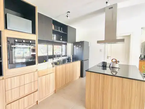 Alquiler Anual Casa 4 ambientes en Manzanares Los Palenques