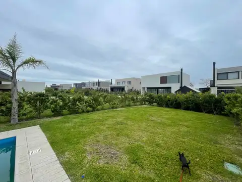 BARRIO VISTAS EN PUERTOS DEL  LAGO SUPER LUMINOSA A ESTRENAR !!!!