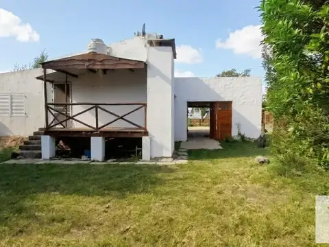 Casa 3 ambientes con 1 baño
