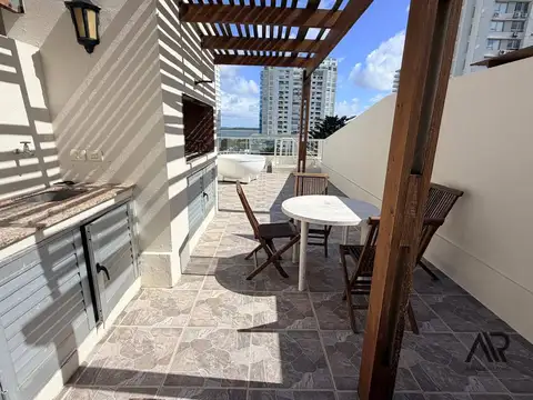 Apartamento en alquiler temporario vista al mar Playa Mansa