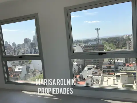 Excelente Departamento en exclusivo edificio con 2 cocheras
