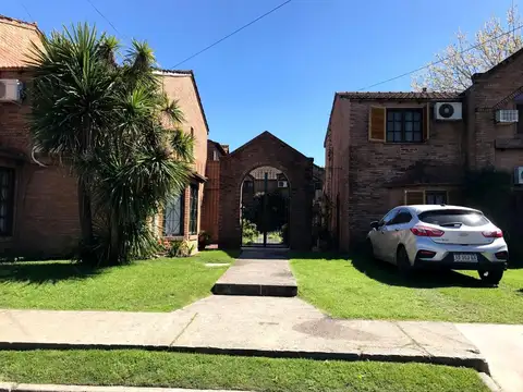 Duplex en venta en Temperley Oeste