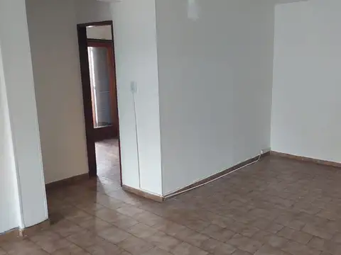 Departamento en Alquiler en Echesortu, $ 650.000