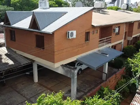 Hermoso  Duplex  2 Dorm c/ Cochera a pasos del Centro