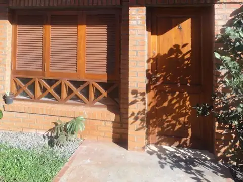Depto Tipo Casa 3 ambientes con 2 baños