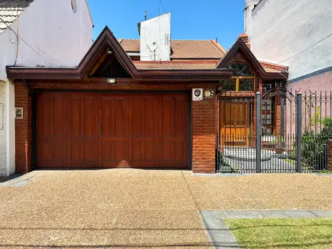 Venta Casa Wilde, 5 ambientes, 4 Dormitorios, 5 baños