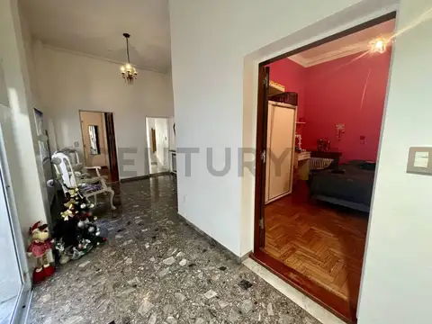 PH PB con JARDÍN 8,66 m de FRENTE, QUINCHO y PARRILLA | 2 DORMITORIOS (SUITE + VESTIDOR)
