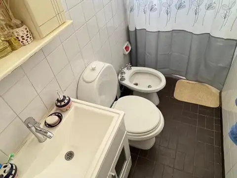 Departamento 5 ambientes con 1 baño