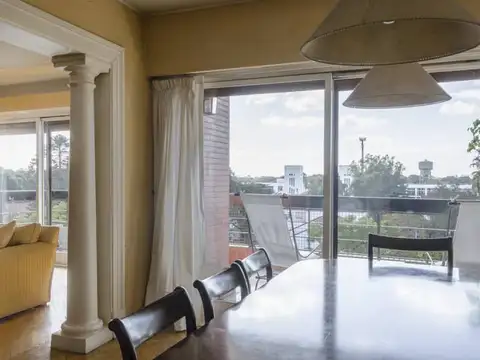 Avenida Presidente Figueroa Alcorta 3600, Piso 5