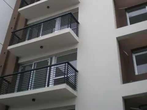 1 AMBIENTE | Alfredo Bayardi 2528