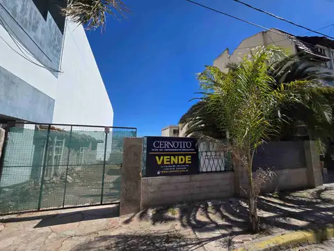 Terreno en Venta 30  mts Fondo