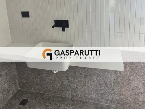 Casa en Venta con 7 cocheras