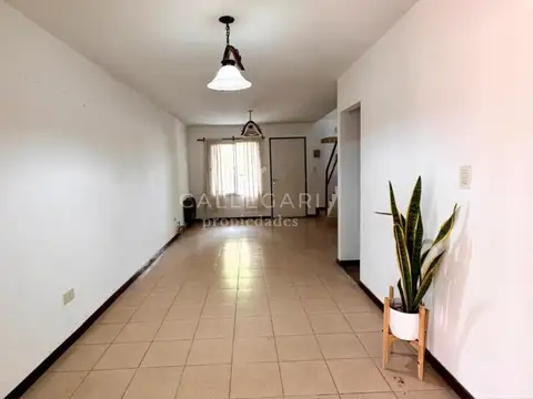 Departamento 4 ambientes con 2 baños