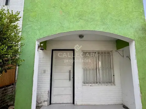 Duplex 4 ambientes con Cochera en alquiler - Berazategui