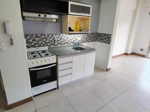 Alquiler Monoambiente Luminoso con Balcón – Villa Devoto