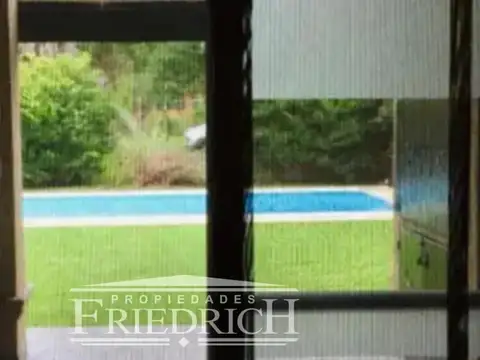 Casa 5 ambientes con 4 baños