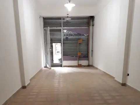 Local en Venta 48 años