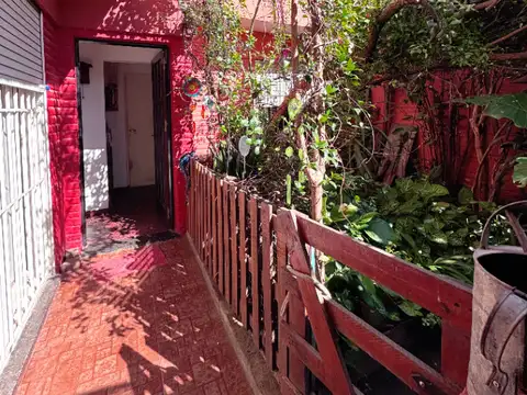 Casa Interna 2 plantas NO PH de 2 Dormitorios con Patio y Terraza