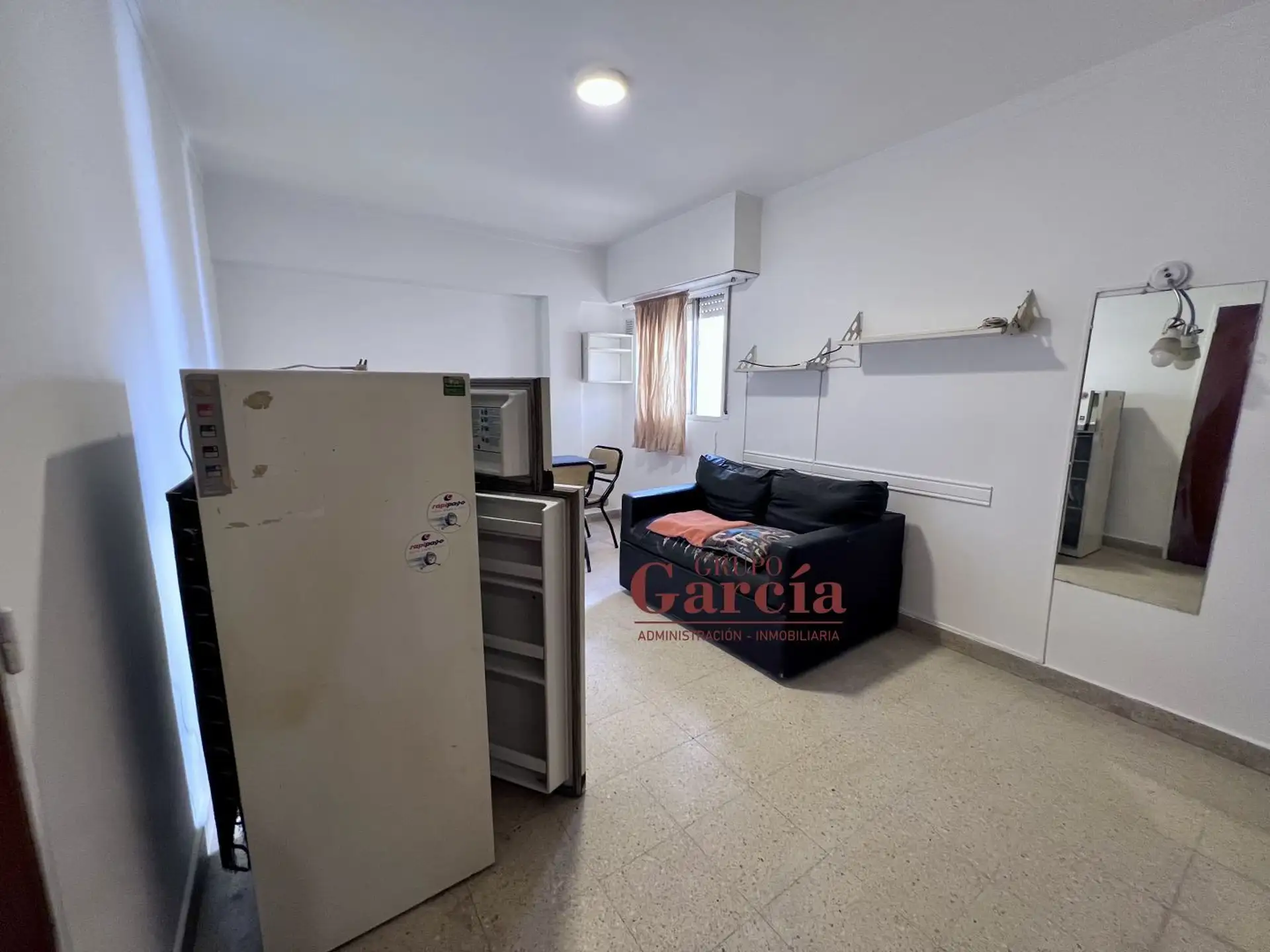 Depto 1 amb, 22m² en 8vo piso — Plaza Colón