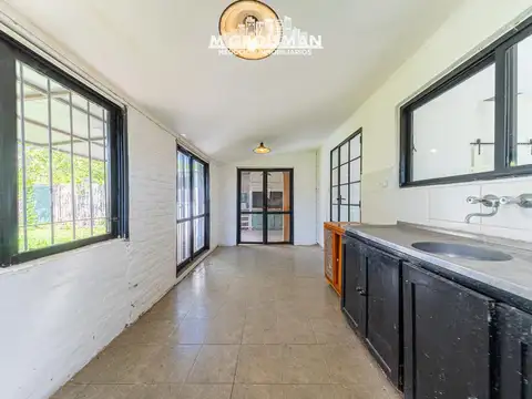 Casa 3 ambientes con 2 baños