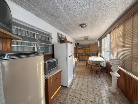 PH VENTA 5 AMBIENTES CON DOS LOCALES Y QUINCHO