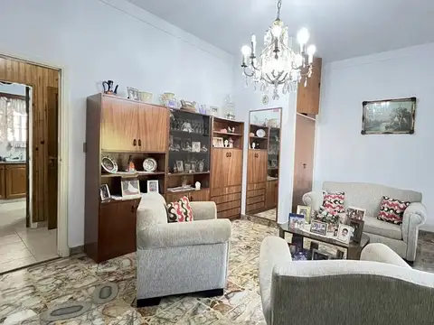 PH VENTA 5 AMBIENTES CON DOS LOCALES Y QUINCHO