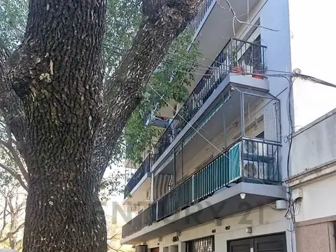 PLAZA 4100, Piso 1