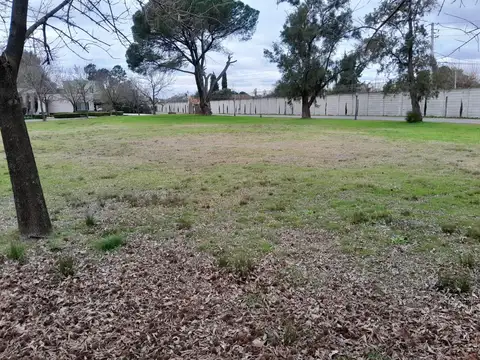 Terreno en Venta en Olivos Golf Club, USD 300.000