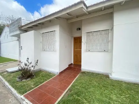 VENTA CASA TIPO PH 3 AMBIENTES  EXCELENTE ESTADO
