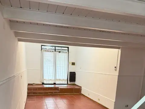 Local en Alquiler Via Púb.