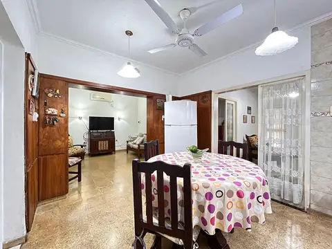 VENTA - Casa - 3 dormitorios - Jardín de invierno - Belgrano, Rosario