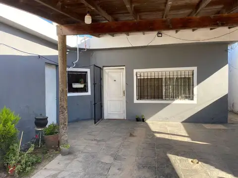 OPORTUNIDAD CASA EN VENTA + DEPARTAMENTO