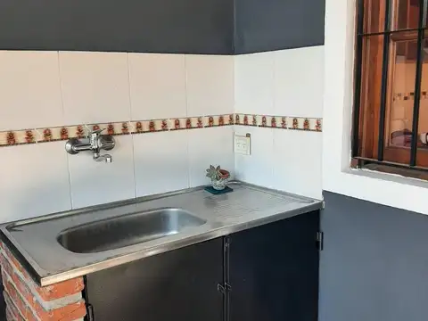 Casa en Alquiler con 1 cochera