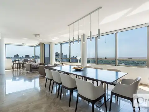 TERRAZA ESPECTACULAR! Duplex 3 dorm. c/dep.  en Suite. Vista al Rio y ciudad.