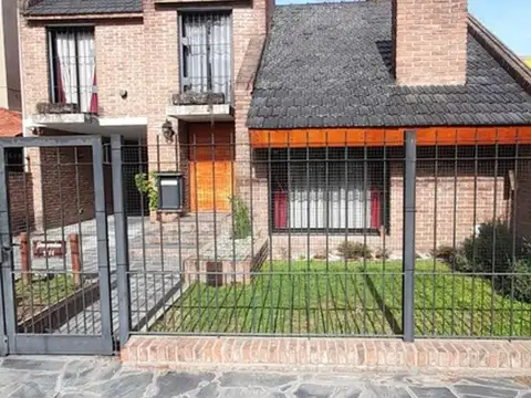 Hermoso Chalet en Moreno