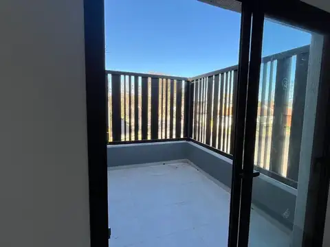 Depto Tipo Casa 2 ambientes con 1 baño