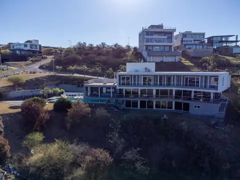 Venta La Rufina exclusiva casa en altura en 4 dorm