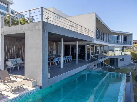 Casa en Venta en La Rufina, USD 1.590.000