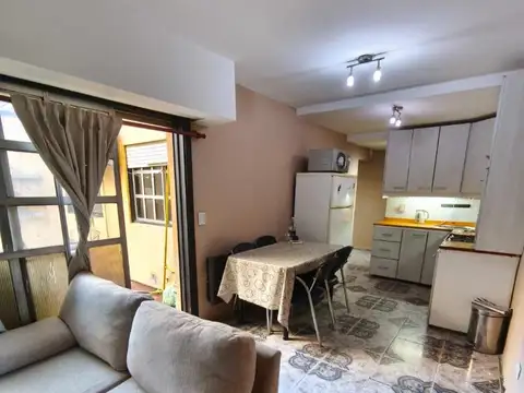 VENTA DE PH TRES AMB CON PATIO Y PARRILLA