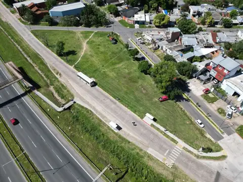 Inmejorable fraccion comercial sobre ruta panamericana