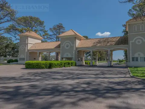 Terreno en Venta en Los Pinares Country Club, USD 72.038