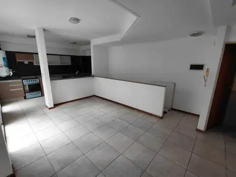 Depto Tipo Casa en Alquiler de 3 ambientes