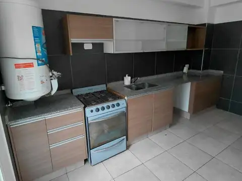 Depto Tipo Casa en Alquiler en Mataderos, $ 900.000